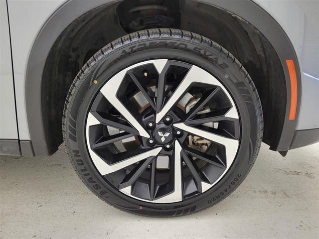 2024 Mitsubishi Outlander
