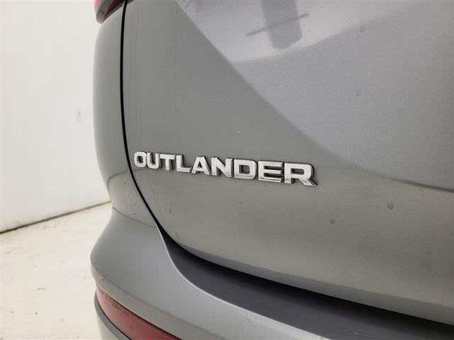 2024 Mitsubishi Outlander
