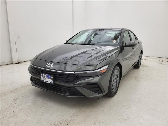 2024 Hyundai Elantra