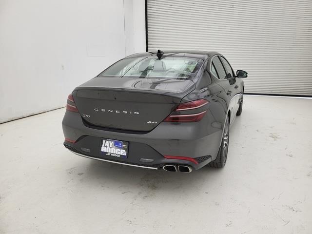 2022 Genesis G70