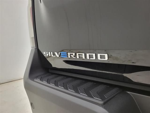 2025 Chevrolet Silverado EV