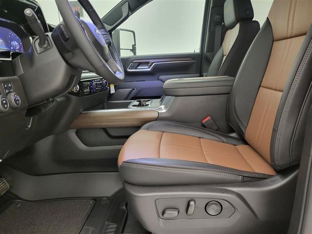 2025 Chevrolet Silverado 3500HD