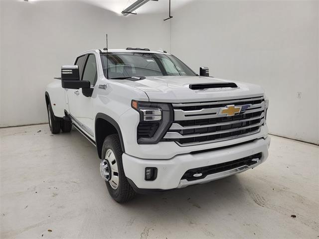 2025 Chevrolet Silverado 3500HD