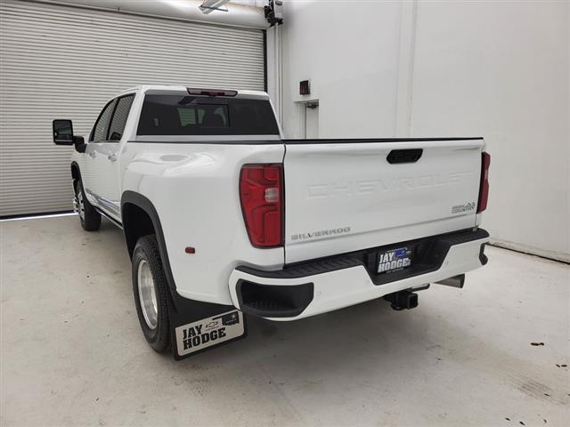 2025 Chevrolet Silverado 3500HD