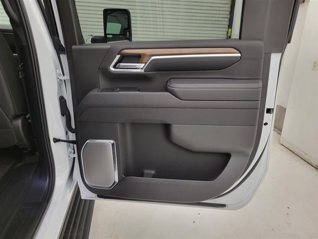 2025 Chevrolet Silverado 3500HD