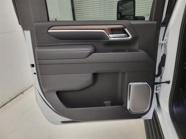 2025 Chevrolet Silverado 3500HD