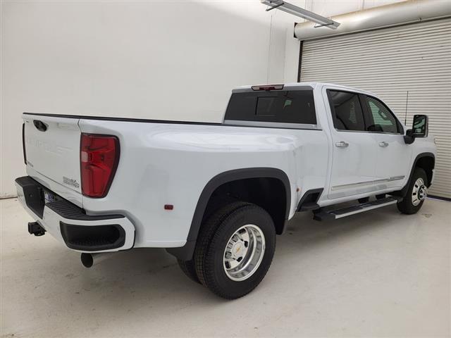 2026 Chevrolet Silverado 3500HD