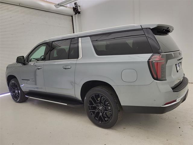 2025 Chevrolet Suburban