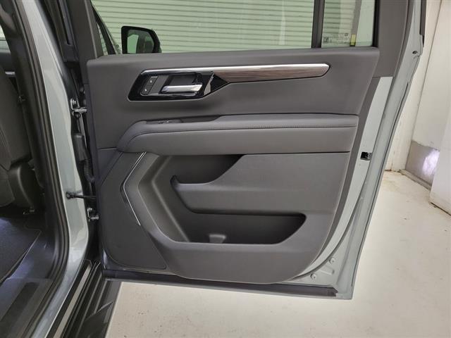 2025 Chevrolet Suburban