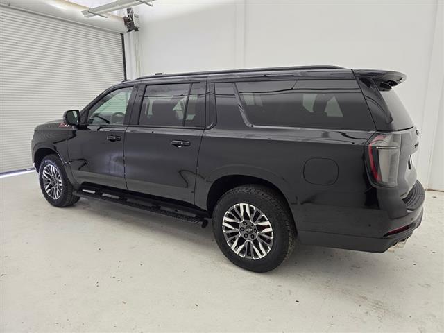 2025 Chevrolet Suburban