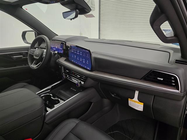 2025 Chevrolet Suburban