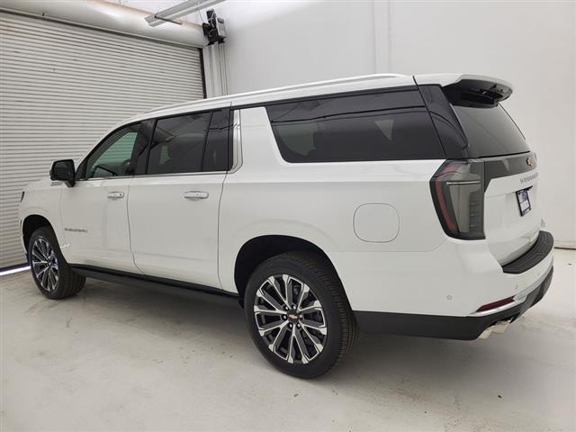 2025 Chevrolet Suburban