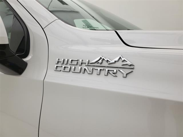 2025 Chevrolet Suburban