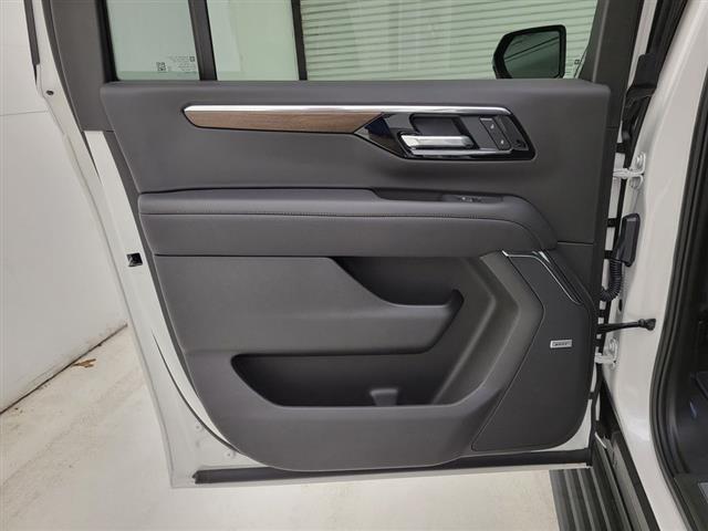 2025 Chevrolet Suburban