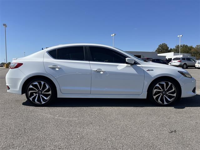 2018 Acura ILX