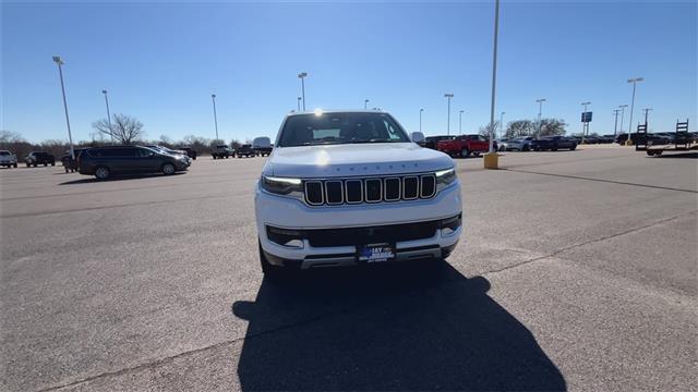 2022 Jeep Wagoneer