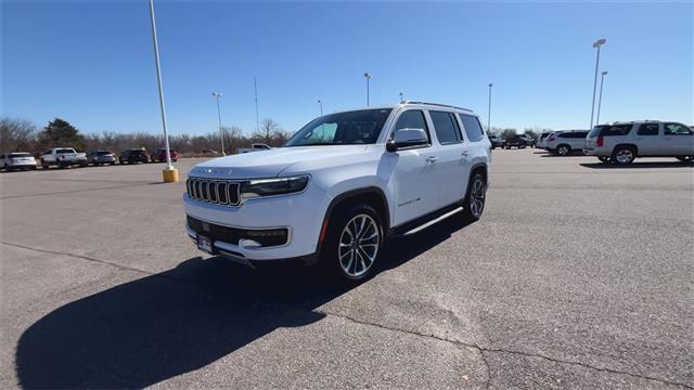 2022 Jeep Wagoneer