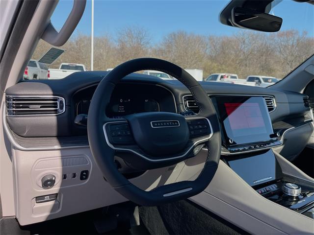 2022 Jeep Wagoneer