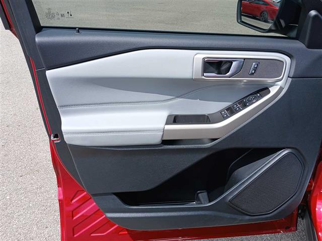 2024 Ford Explorer