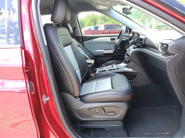 2024 Ford Explorer