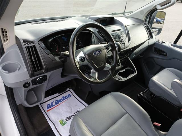 2017 Ford Transit Wagon