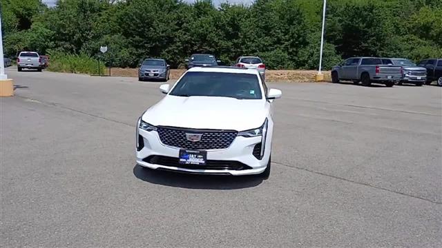 2023 Cadillac CT4