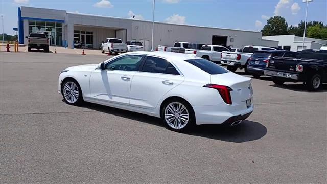 2023 Cadillac CT4