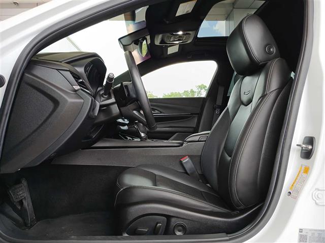 2023 Cadillac CT4