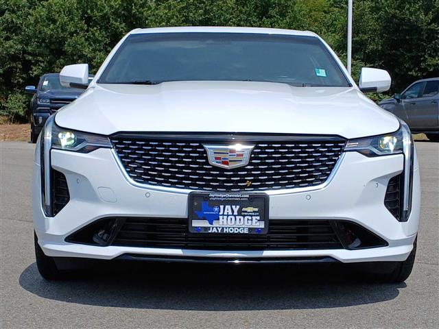 2023 Cadillac CT4