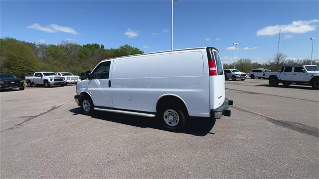 2023 Chevrolet Express Cargo Van