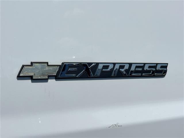2023 Chevrolet Express Cargo Van