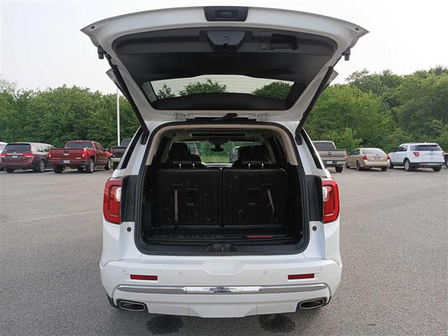 2023 GMC Acadia