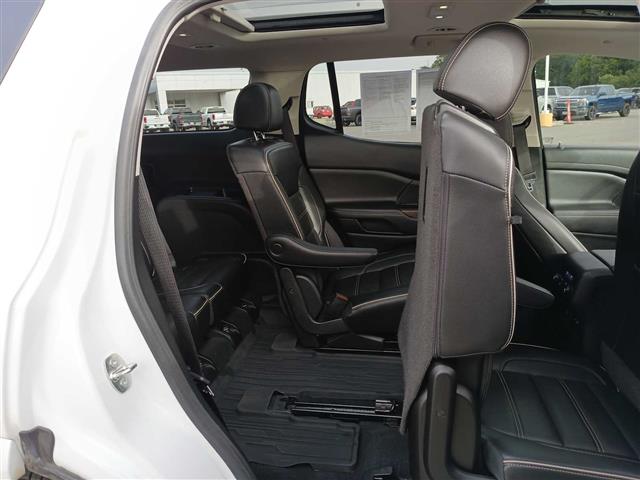 2023 GMC Acadia