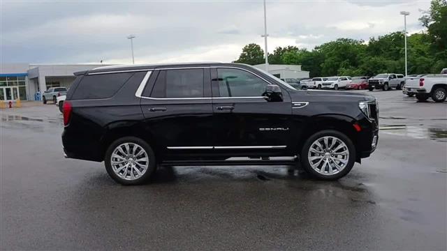 2024 GMC Yukon