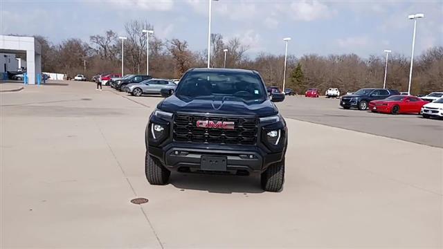 2024 GMC Canyon