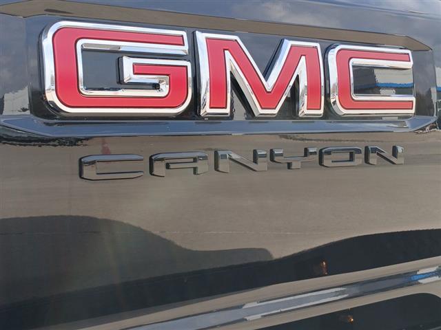 2024 GMC Canyon