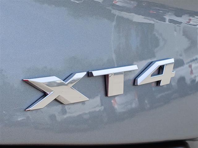 2024 Cadillac XT4