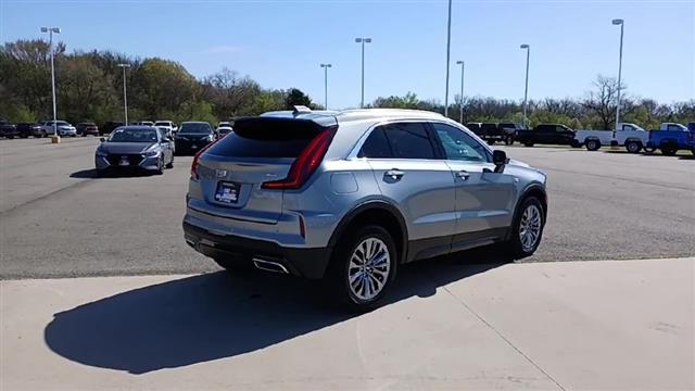 2024 Cadillac XT4