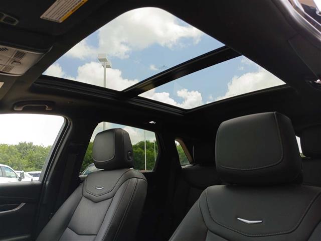2023 Cadillac XT5