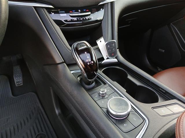 2023 Cadillac XT5