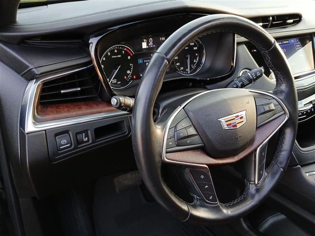 2023 Cadillac XT5
