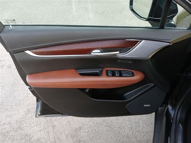 2023 Cadillac XT5