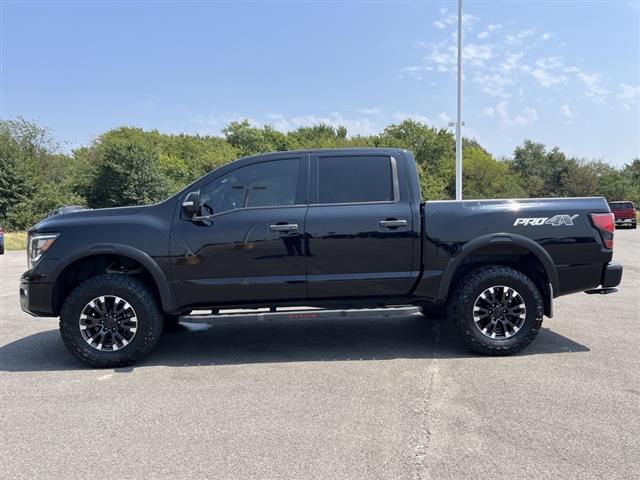 2020 Nissan Titan