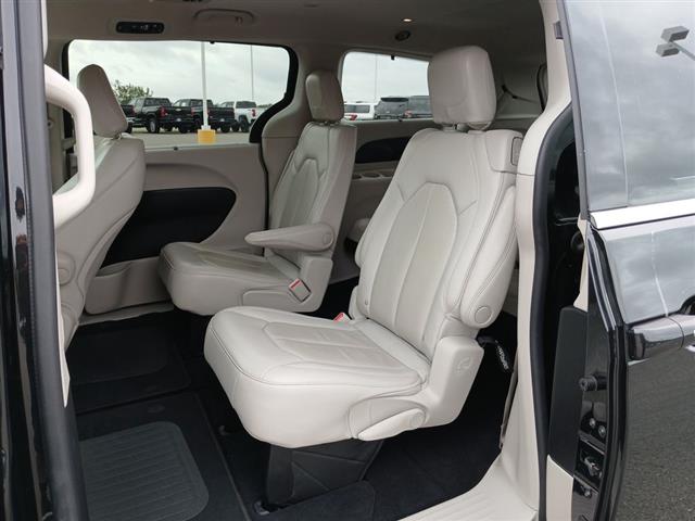 2021 Chrysler Pacifica