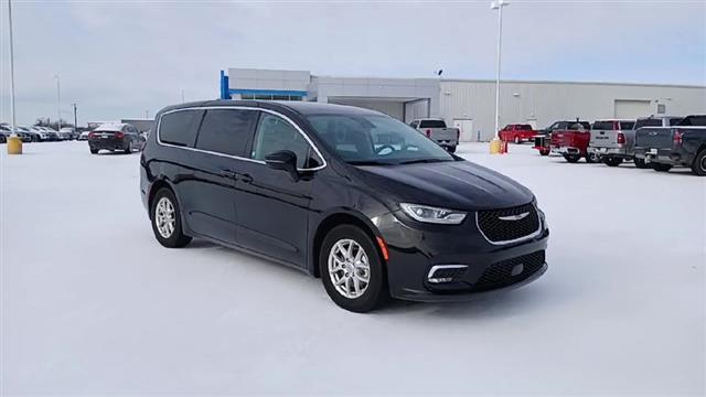 2024 Chrysler Pacifica