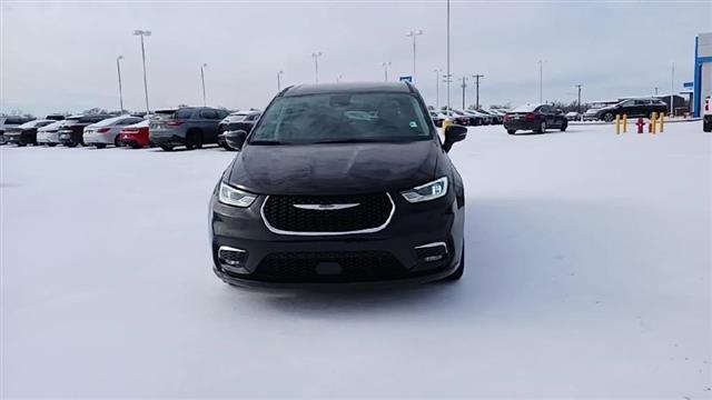 2024 Chrysler Pacifica