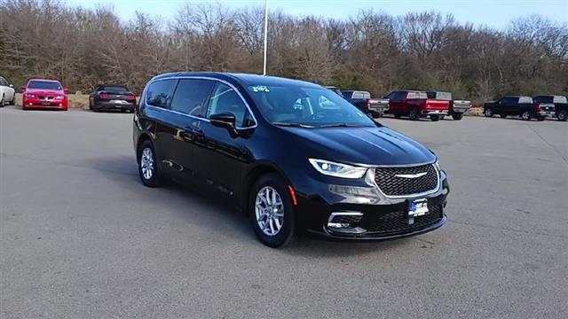 2024 Chrysler Pacifica