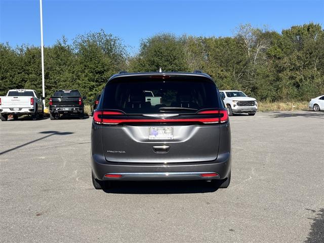 2022 Chrysler Pacifica