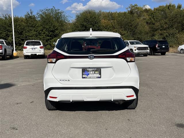 2021 Nissan Kicks