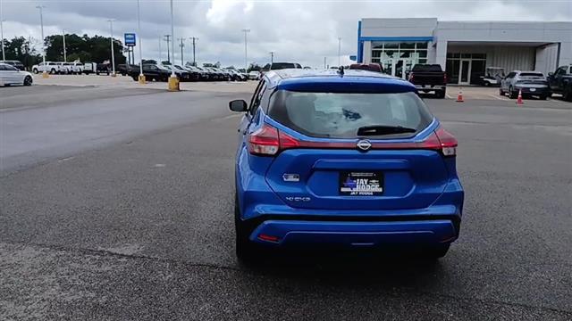 2022 Nissan Kicks